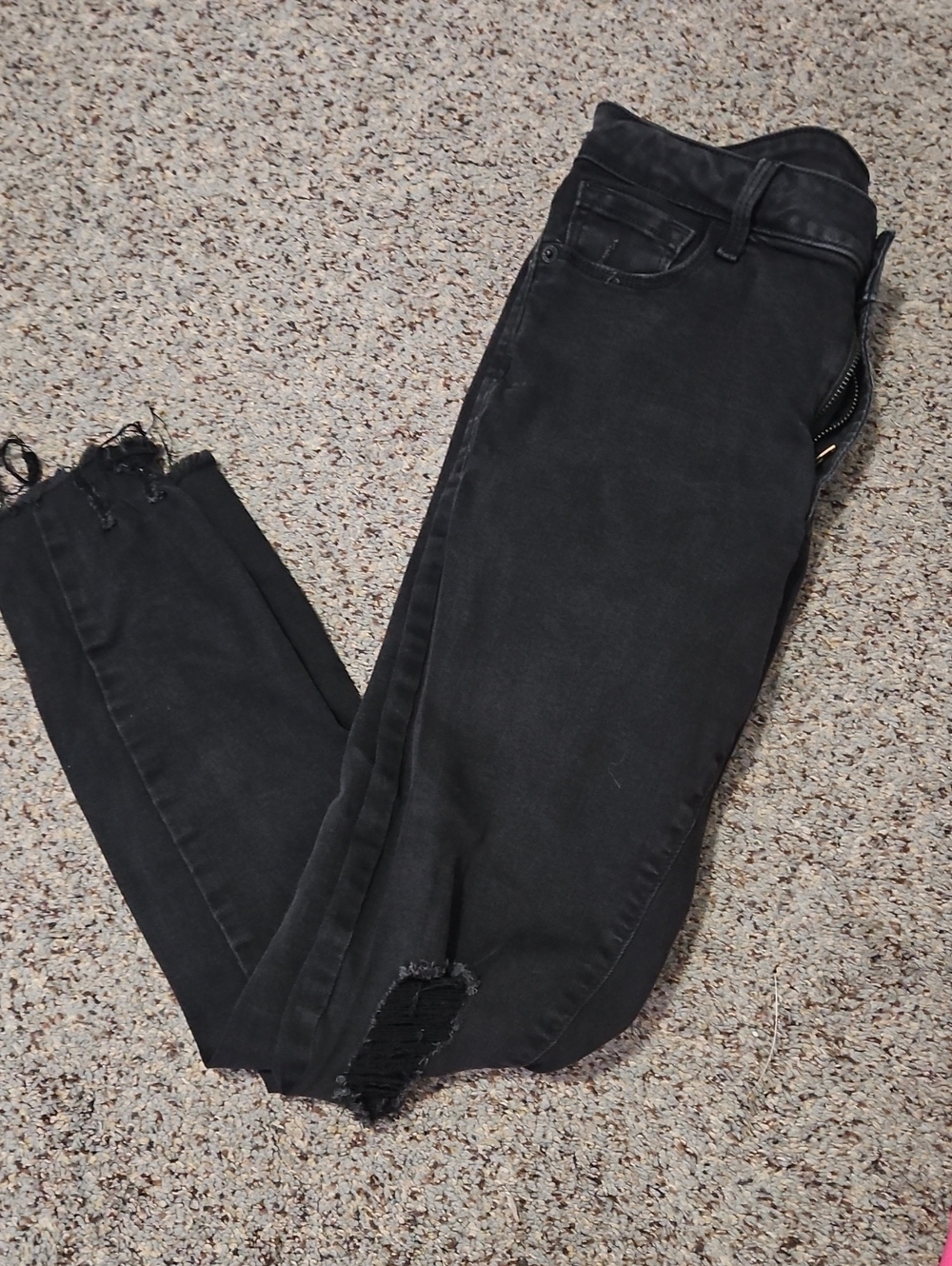 Women’s Black Distressed Skinny Jeans